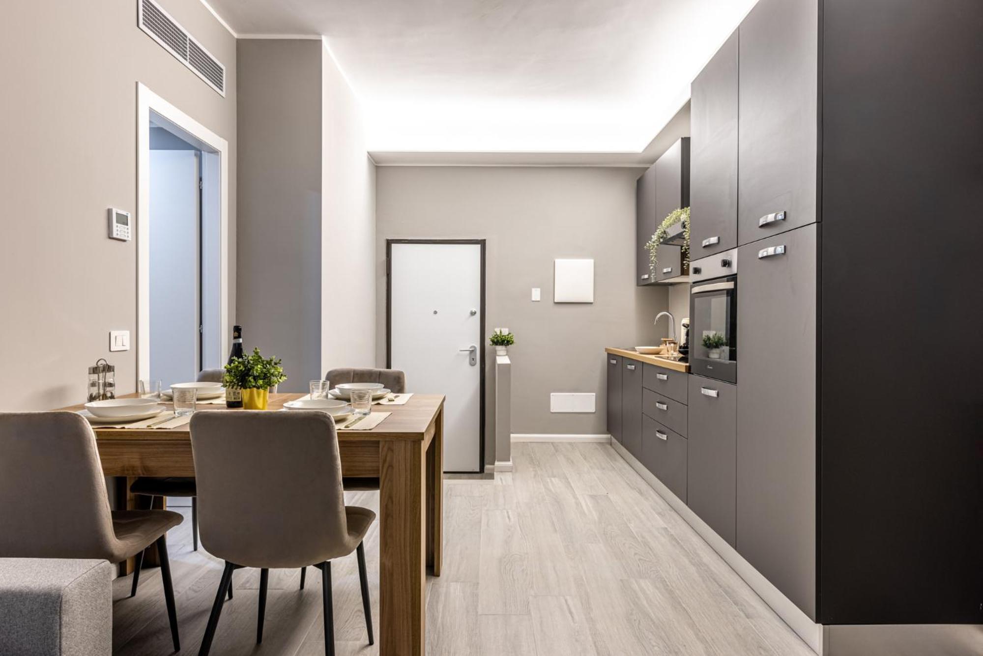 Lovely Apartment - 15Min Duomo, Milano Екстер'єр фото