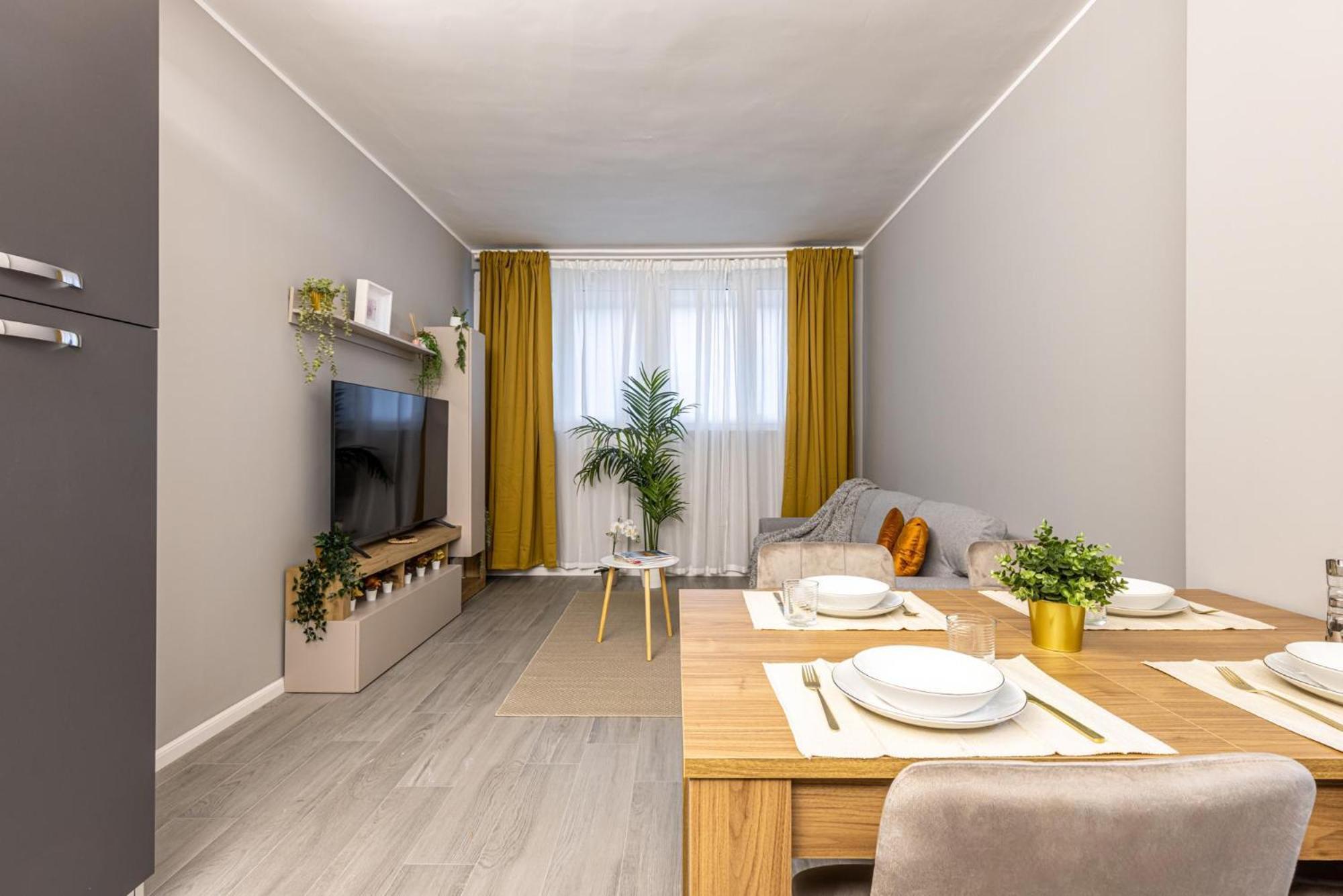 Lovely Apartment - 15Min Duomo, Milano Екстер'єр фото