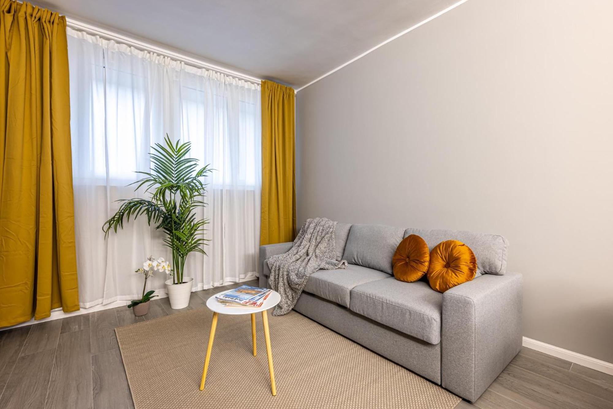 Lovely Apartment - 15Min Duomo, Milano Екстер'єр фото